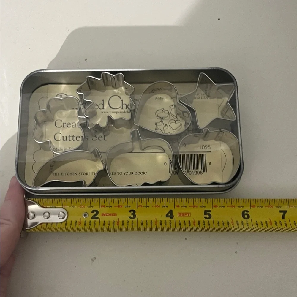 Pampered Chef Creative Cutters Mini Shape Cutter Set Charcuterie